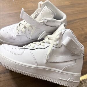 Nike AIR FORCE 1 MID LE (BIG KID)